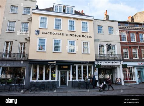 Windsor Uk 1st Dec 2017 The Macdonald Windsor Hotel Hotels In