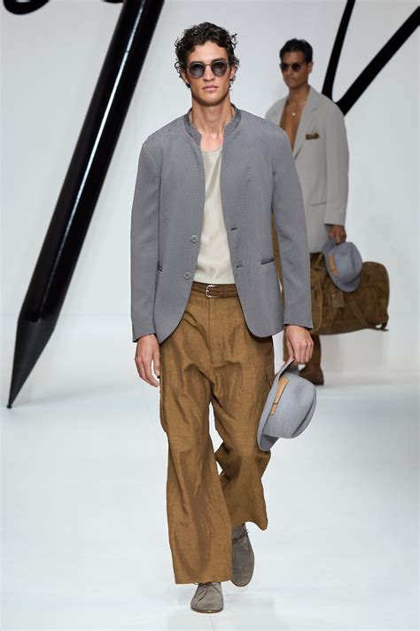 Giorgio Armani Spring 2024 Menswear Collection Vogue