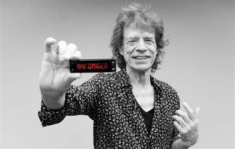Mick Jagger Bringt Seine Eigene Mundharmonika Linie Auf Den Markt