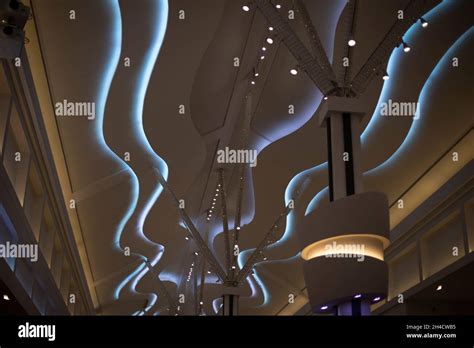 Atrium Ceiling Grid Lamps Hi Res Stock Photography And Images Alamy