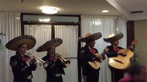 Las Mañanitas Con Mariachis En Vivo Youtube