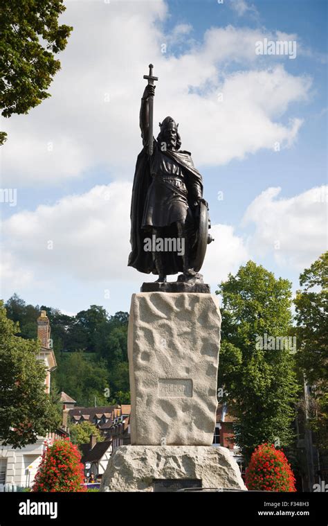 King Alfred The Great Statue In Winchester Hampshire England Uk
