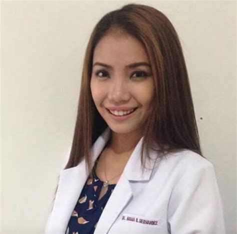 Beauty And Brains 12 Hot Pinay Dentists Who Will Brighten Your Smile