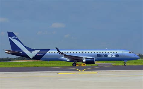 JetBlue founder's new airline Breeze to boost midsize cities' service ...