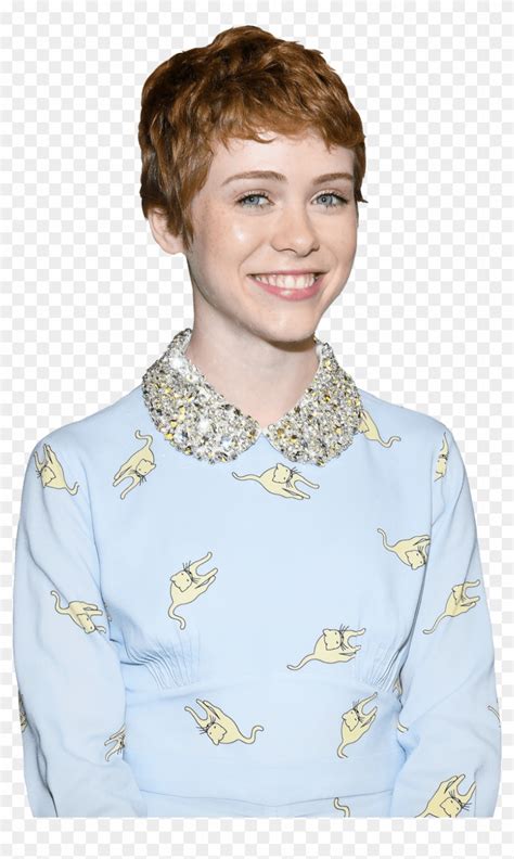 Sharp Objects Sophia Lillis On Playing A Young Amy Young Camille
