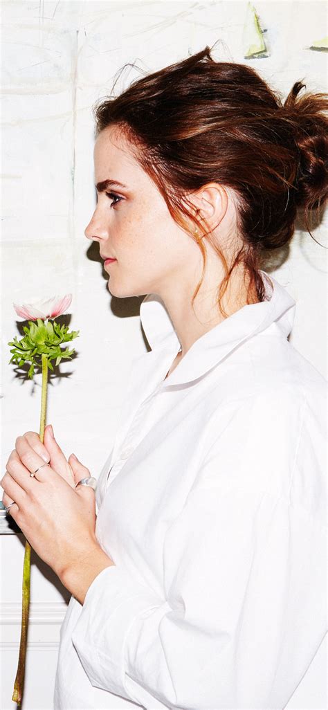 1125x2436 Emma Watson Holding Flower Iphone Xsiphone 10iphone X Hd