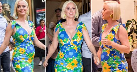 Katy Perry Proves Pregnancy Suits Her While Shopping In Melbourne
