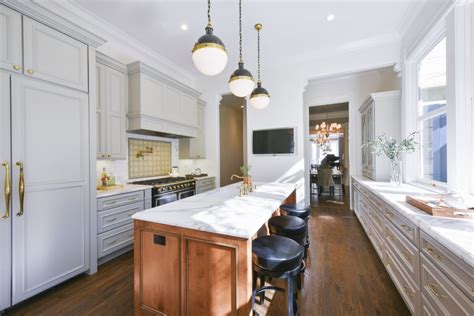 Counter Height Vs Bar Height The Pros And Cons Of Kitchen Island Seating Styles Dura Supreme