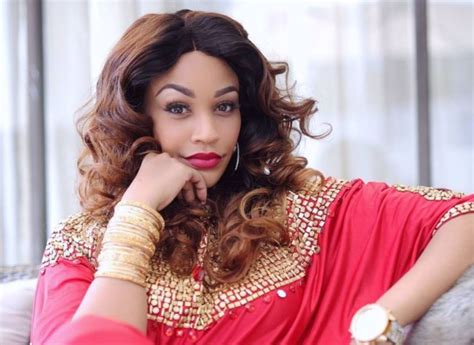 Zari hassan family, childhood, life achievements, facts, wiki and bio of 2017. Zari Focussing on the Positives After Diamond's Cheating ...