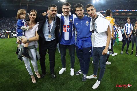 Sergio conceiçao tacha de infantil a bernardo silva. Filho de Sérgio Conceição agradece apoio após "ataques ...