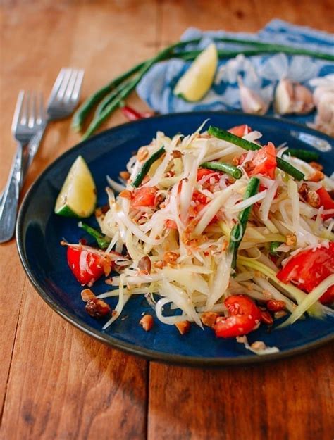 Thai Green Papaya Salad Quick Easy Recipe The Woks Of Life