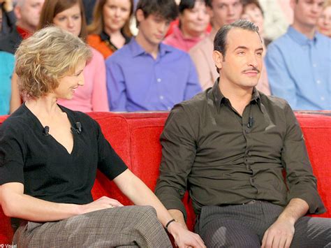 Et pour ses premiers pas derrière la caméra, la comédienne va faire tourner. France 2 2006 - Jean Dujardin et Alexandra Lamy : retour ...