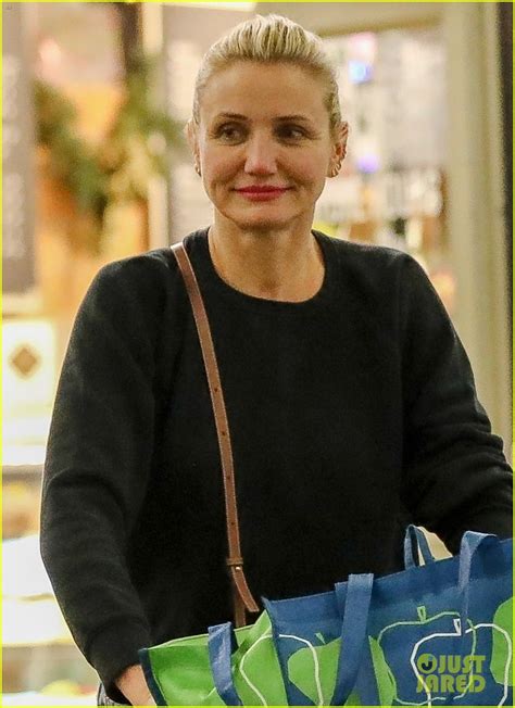 Cameron Diaz Does Some Grocery Shopping In Beverly Hills Photo Cameron Diaz Photos