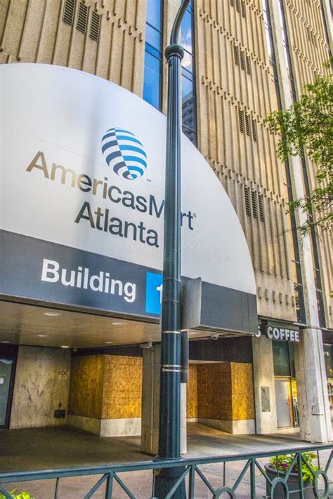 Americasmart Atlanta Windows Boarded Up Due To George Floyd Riots