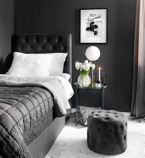Beautiful Black Bedroom Interior Design
