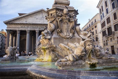 9 Spectacular Fountains Of Rome