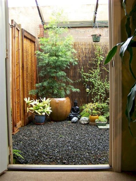 This is how to enhance your small garden space. 76 Beautiful Zen Garden Ideas For Backyard 670 - GooDSGN