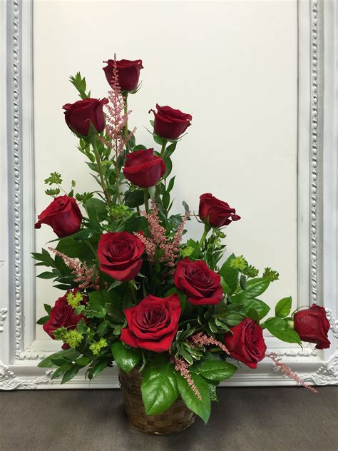 Outstanding 24 Best Valentines Day Flower Arrangements