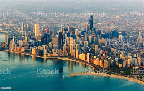 Chicago Skyline Stock Photo & More Pictures of Aerial View | iStock