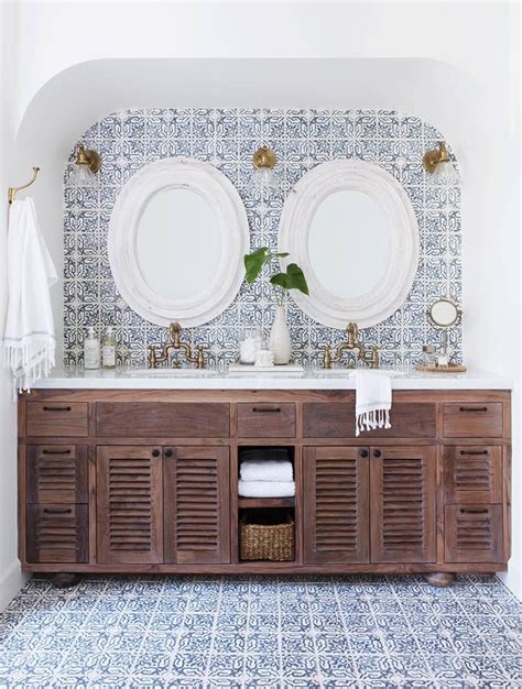 This Jaw Dropping Spanish Revival Is Our Dream Home Spanish Style Bathrooms Mediterranean