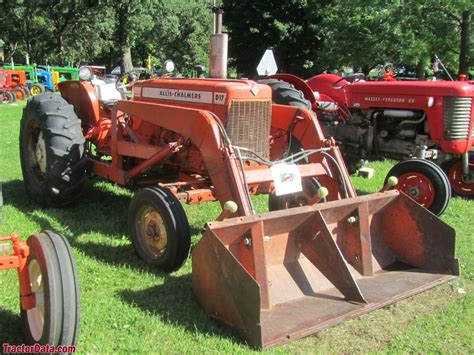 Allis Chalmers D17 Tractor Photos Information