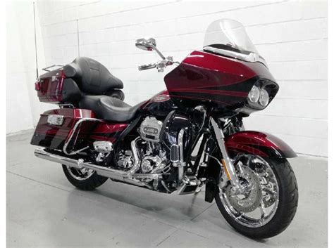 Garmin and bracket, hd clock, top box with tour pack luggage rack, king tour pack backrest pad with speakers, air cushioned seat, fairing lower. 2011 Harley-Davidson CVO Road Glide Ultra for sale on 2040 ...
