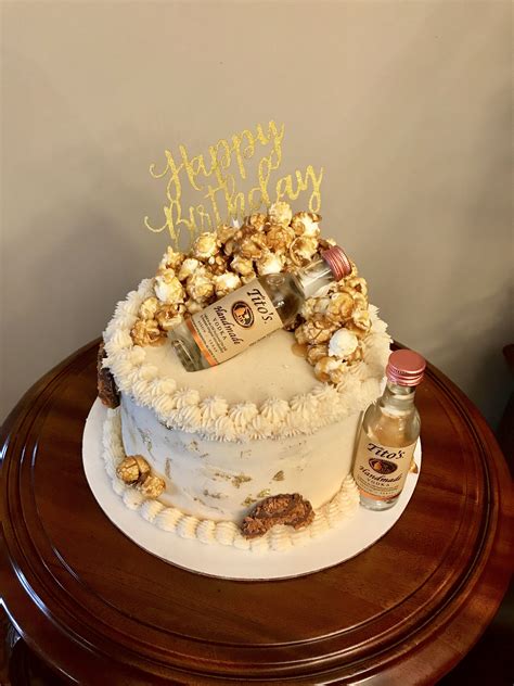 Pin By Emma Ushija On Cakes Womens 21st Birthday Cakes Birthday