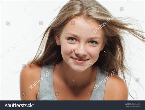 Cute Teenage Girl Freckles Woman Face库存照片605214263 Shutterstock