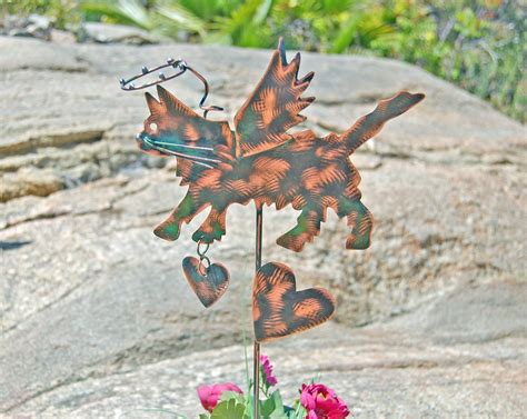 Looking for a wonderful memorial urn for your beloved cat? Kitty Cat Memorial Metal Yard Art Garden Stake / Copper ...
