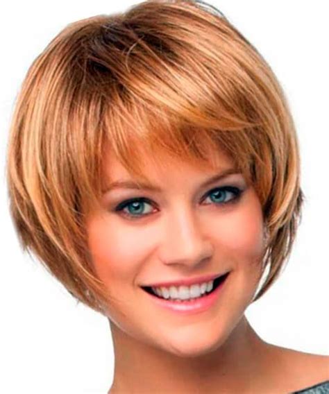 If you want your locks to look lengthy, think blunt rather than choppy. Short layered bob hairstyle for fine hair | Short layered ...