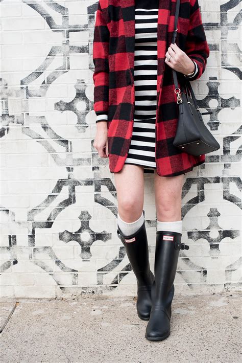 How To Wear Hunter Boots With A Dress Wishes Reality