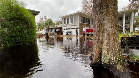 Nicole exacerbates St. Johns River flooding