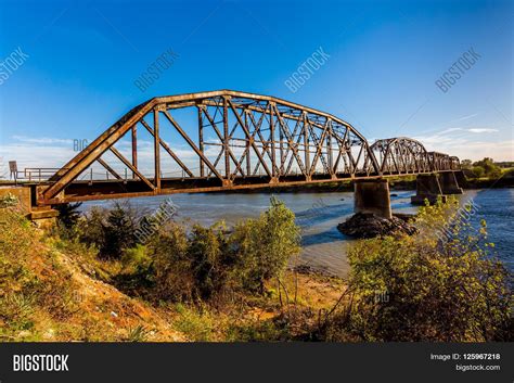 Iconic Old Metal Truss Image And Photo Free Trial Bigstock