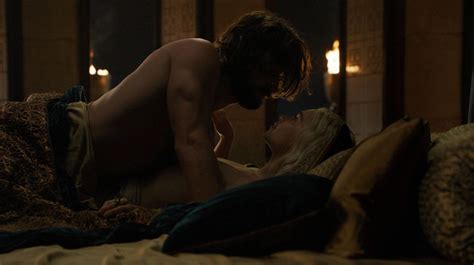 Nude Video Celebs Emilia Clarke Sexy Game Of Thrones S E