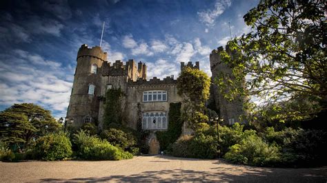 Malahide Castle Travel Guide And Map Nordic Visitor