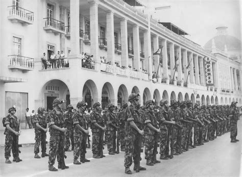 Portuguese Infantry Caçadoreson Parade In Luanda Angola 1961