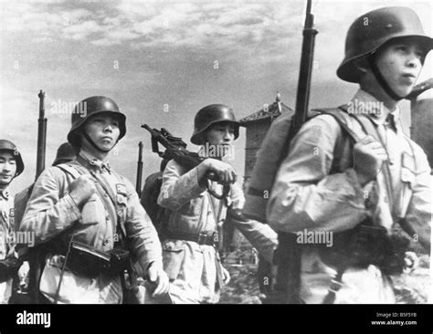 Ww2 Asia Black And White Stock Photos And Images Alamy