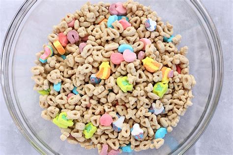 Lucky Charm Cereal Treats One Sweet Appetite