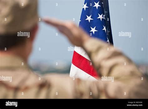 Soldado Saludando Fotos E Imágenes De Stock Alamy
