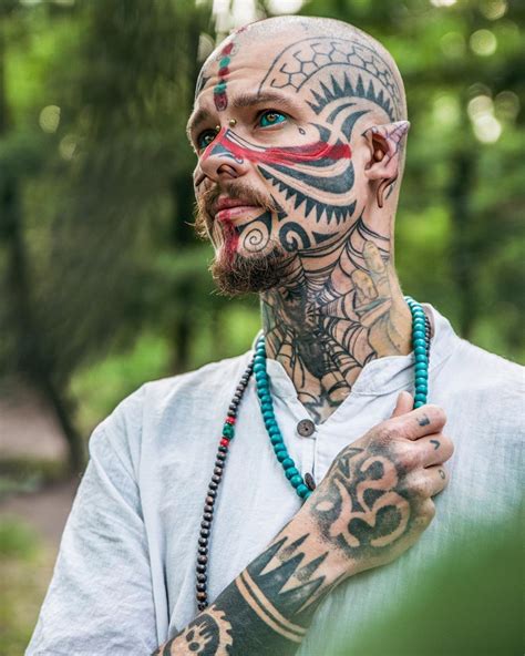 25 Scary Sclera Tattoos That Transform The White Of The Eye Artofit