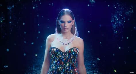 Pat Mcgrath Is Behind Taylor Swifts Shimmering Bejeweled Makeup Looks