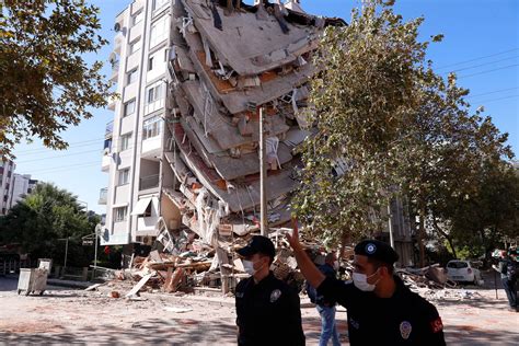 Number of Deaths From Aegean Sea Earthquake Rises to 60 | 93.1FM WIBC