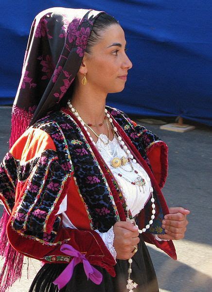 Sardinia Italian Traditional Dress Traditional Fashion Folklore Fashion