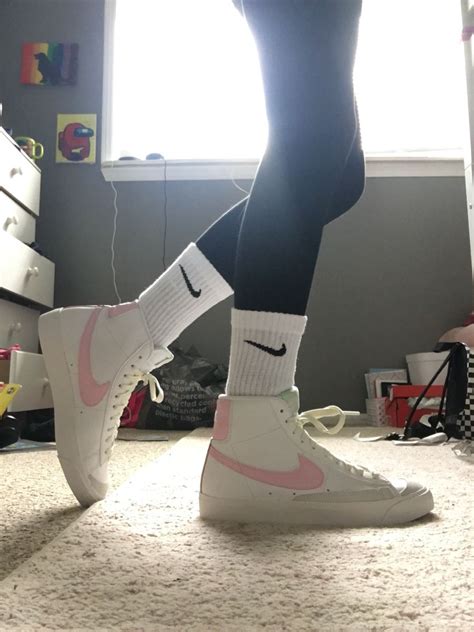 Pink Blazers In White Nike Socks Outfit Leggings Nike Socks Outfit White Nike Socks