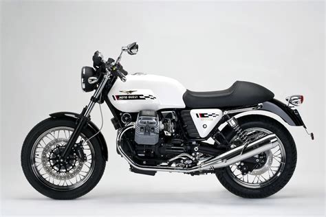 Moto guzzi is an italian motorcycle manufacturer and the oldest european manufacturer in continuous motorcycle production.established in 1921 in mandello del lario, italy, the company is noted for its. MOTO GUZZI V7 Cafe Classic - 2009, 2010 - autoevolution