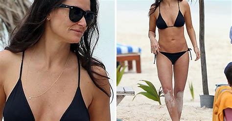 Demi Moore Is 51 Years Old But Her Body Clearly Didnt Get That Memo Imgur