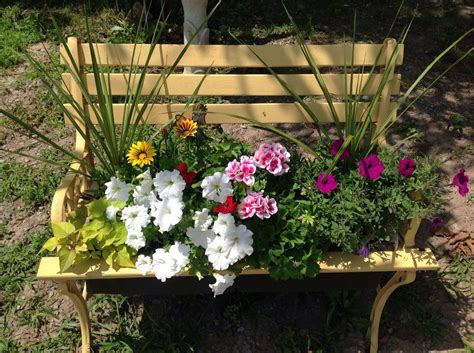 Garden Bench To Planter Garden Bench Flower Beds Small Gardens