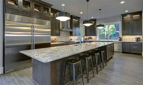 5 Distinctive Ideas To Use Granite Dining Table Tops Effectively