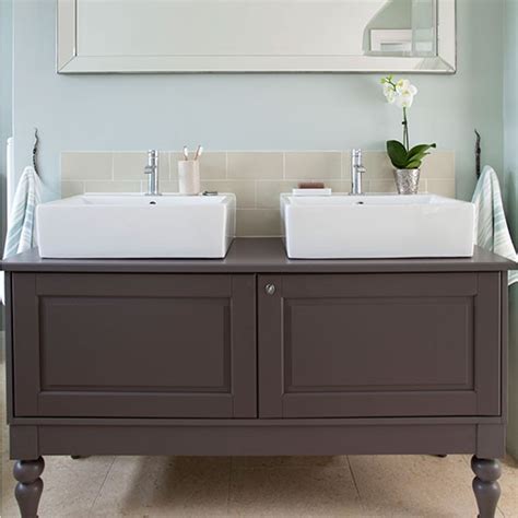 Our bathroom vanity units offer a great choice of shapes, sizes, styles and budgets. Mint green bathroom with vanity unit | Bathroom decorating ...