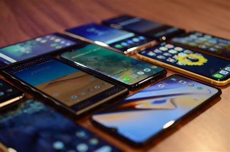 Bezel Less Phone Comparison Seeking The Highest Screen To Body Ratio
